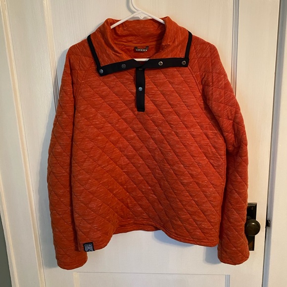 Snap quilted pull over - Picture 2 of 5